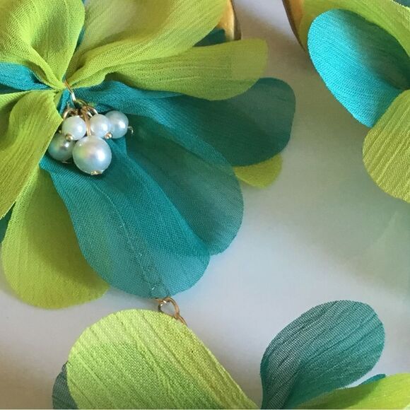 New! FP Seista Fabric Earrings - Picture 7 of 9